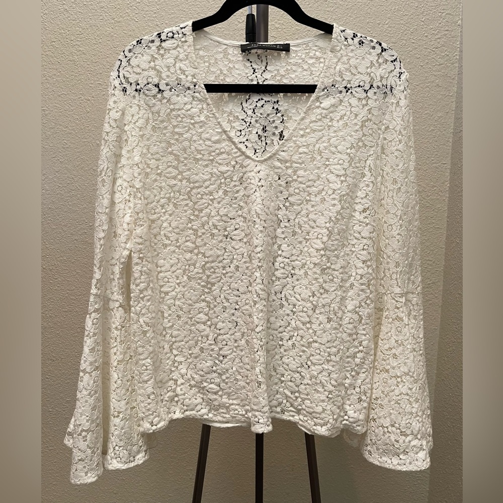 Elegant women’s white blouse by Zara